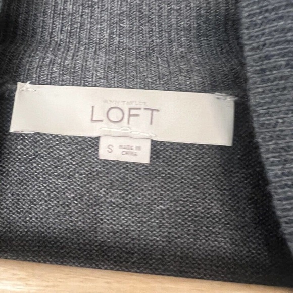 Ann Taylor Loft Sweater Womens Small Cardigan Open Sequined Short Sleeve - Picture 5 of 9